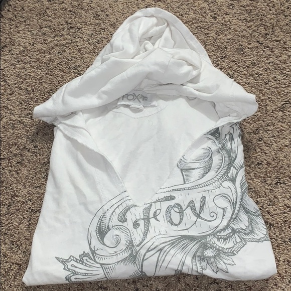 Fox Sweaters - white fox vneck •lowest offer•